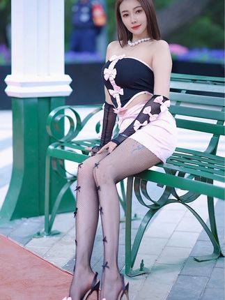 果儿 Victoria 抖音音乐人个人介绍，御姐风采与音乐才华并存