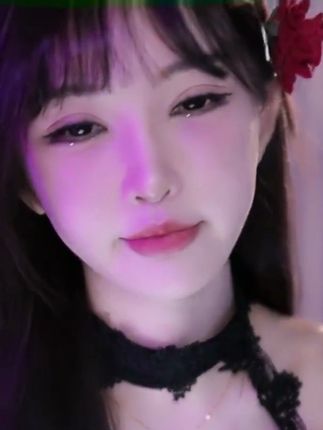 斗鱼萌七舞蹈特别版，观看萌七特别版的舞蹈表演与技巧展示