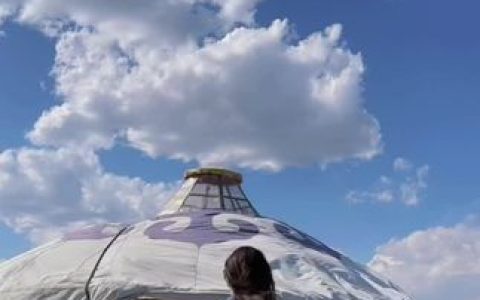 腿模MIYA美腿写真，紧身窄裙的性感魅力