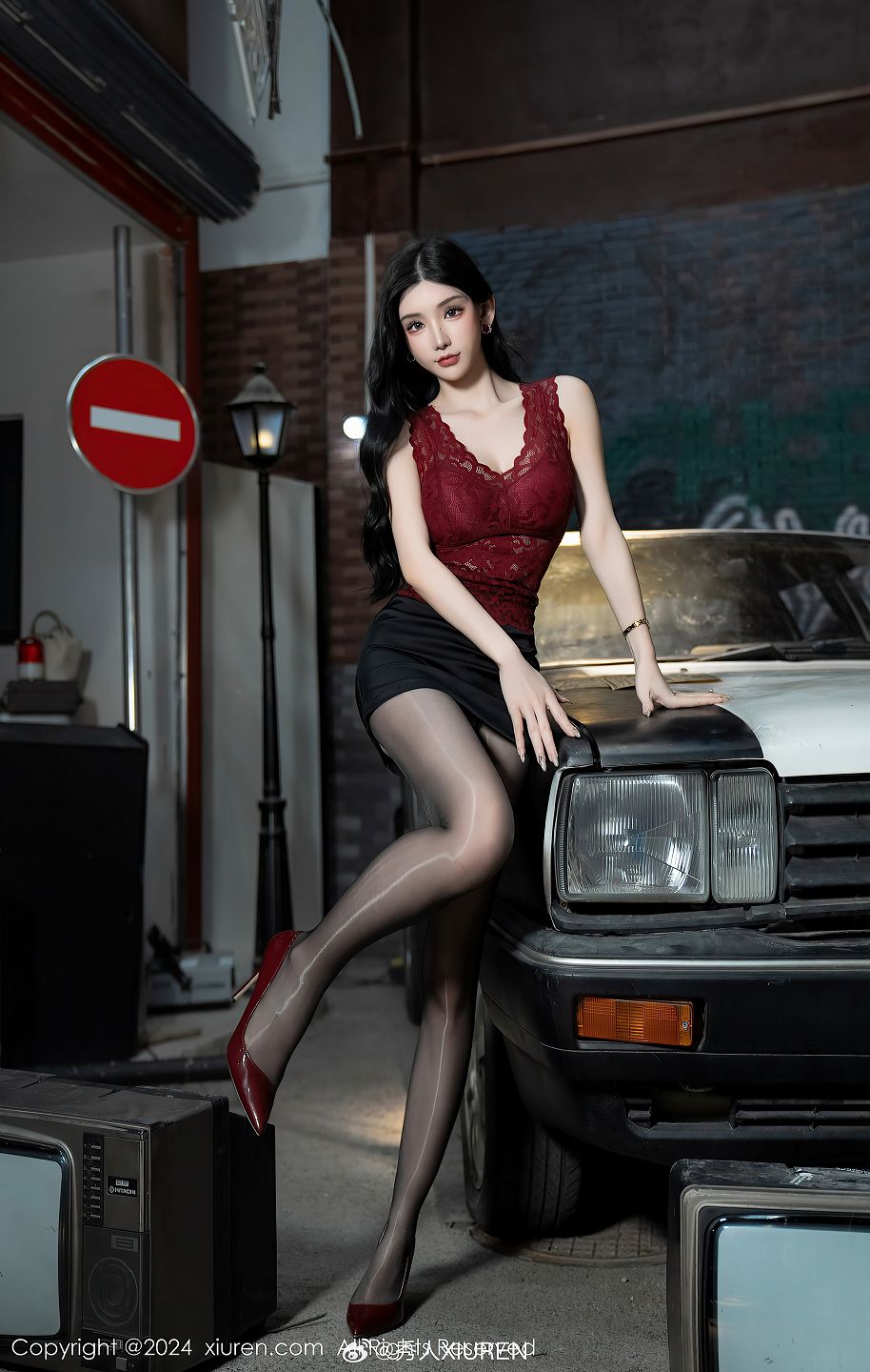 浪漫女神范，时髦周于希Sally写真集大公开