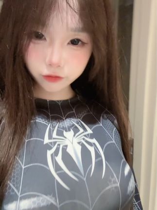 灰灰娜舞蹈风格全面解析，她如何引领舞蹈潮流？