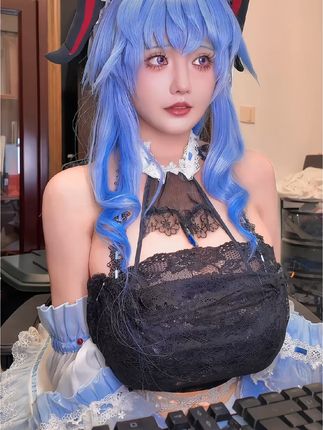 古阿扎高清图片欣赏，她的美丽照片如何俘获粉丝？