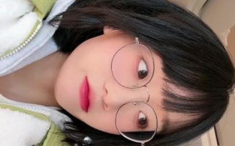 微密圈_王胜利抖音60万粉丝的擦边博主,长相清纯可爱引发热议