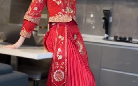 白龙猫女空姐造型大揭秘,时尚与专业并存,白龙猫女空姐穿搭,展现职场与魅力并存的气质