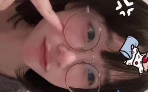 胜利的小生活JK装系列曝光，微密圈粉丝强烈推荐
