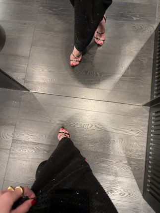 健身美女博主脸红Dearie，难怪绅士们无法拒绝她的魅力！