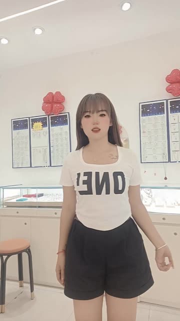 CC小微微超级舞蹈挑战，参与她的舞蹈挑战，展示你的才华
