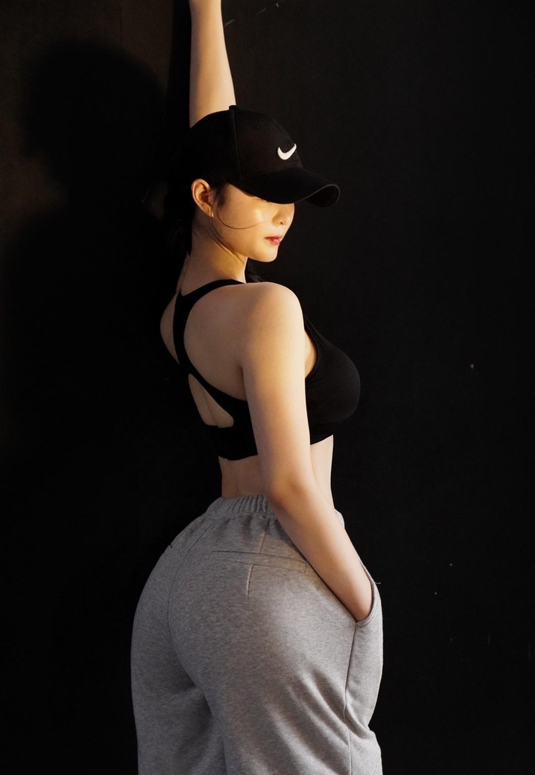 健身女神左公子666微密相册合集，健美身材的秘密全曝光