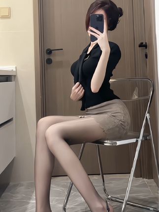 239万粉丝的抖音美了个滢，微密圈的秘密在这里揭晓