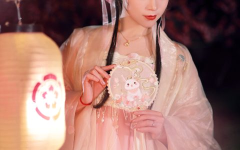 笑笑《游园惊梦》 – YiTuYu艺图语