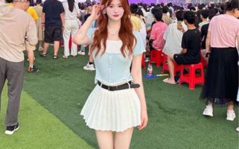 十万草莓粥粥舰长内部图片首曝光,私密图集震撼全网