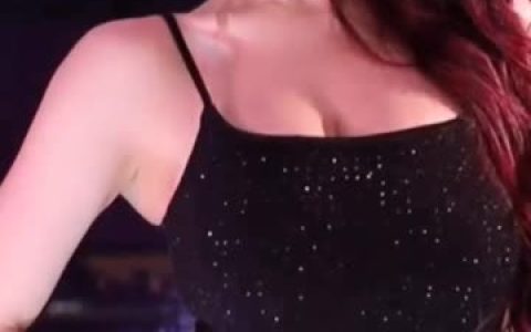 网易CC深田老师的风格特点,她的舞蹈为何独树一帜?