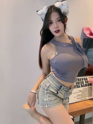 脑婆睡醒啦的微密照片合集，精美图集带来全新视角