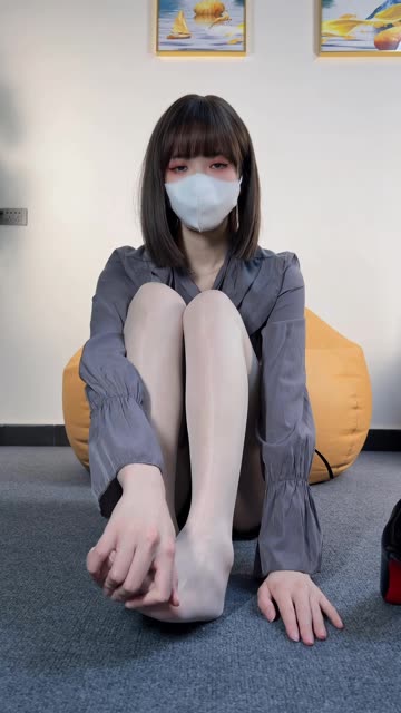 白龙猫女微密圈weme作品资源展示，喵系少女白龙猫女的时尚秘密