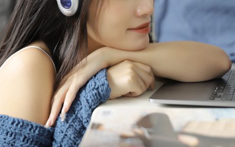 阿尔卑斯宅男女神 模特 人像 写真集 – YiTuYu艺图语