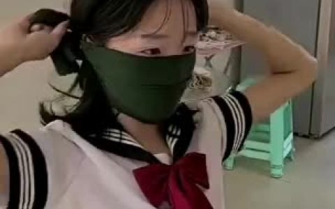 抖音@小阿姨大王 会议室土豪定制热舞回顾，重温土豪定制的奢华风采