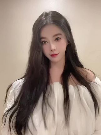 猪小七身材的绝美视角放心看不违规，女神猪小七高清视觉盛宴
