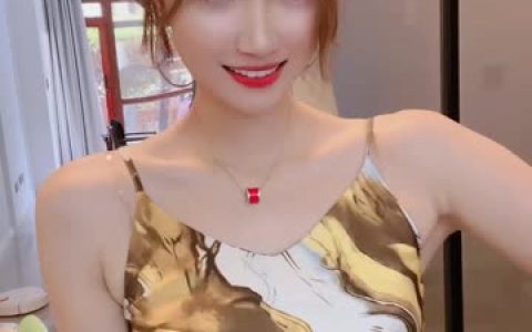 魅润希小号直播时段,她的小号直播为何备受关注