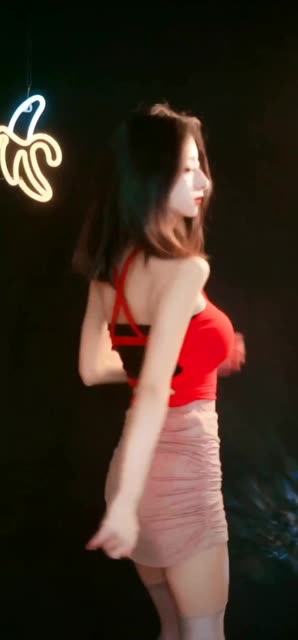 虎牙娱加蛋宝宝跳舞视频热舞视频集锦，观看虎牙娱加蛋宝宝的跳舞精彩时刻
