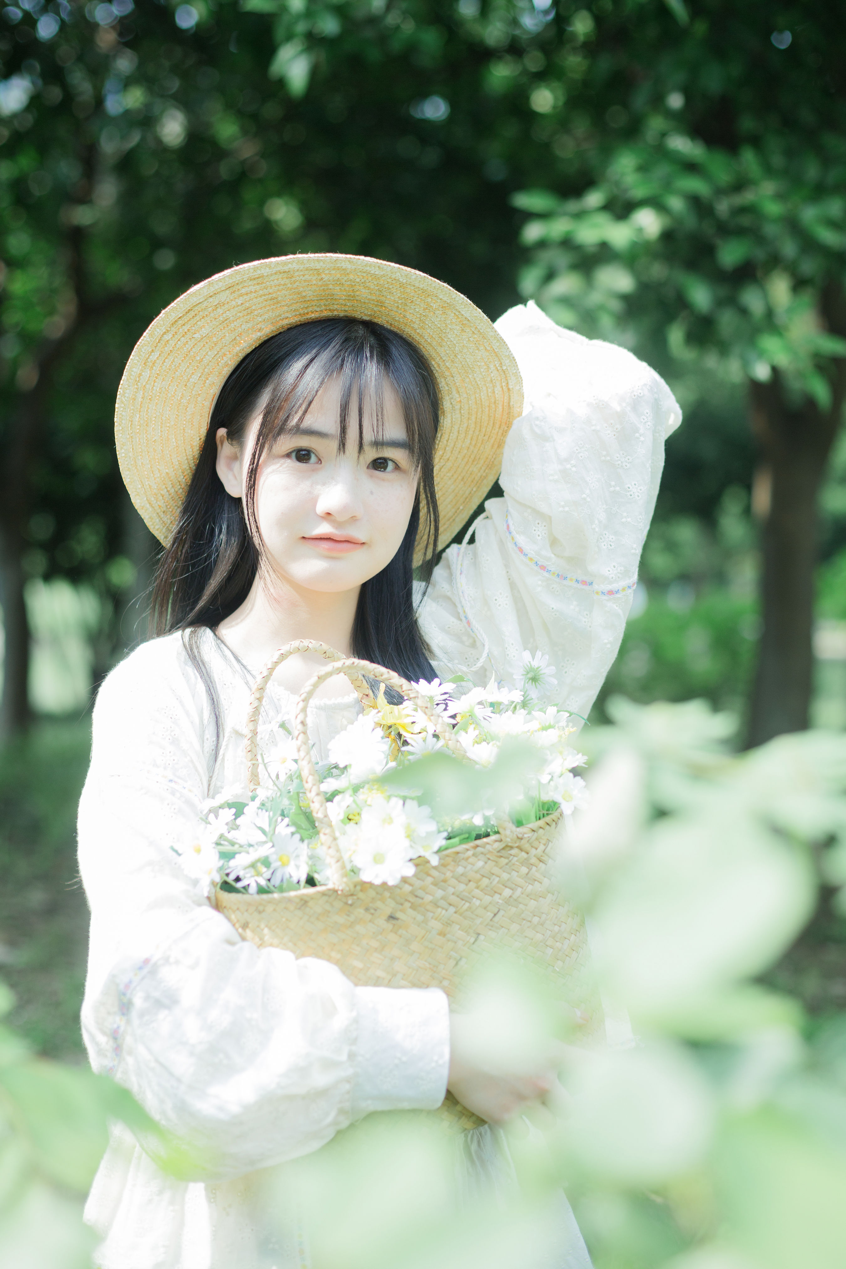 闲逛的意义 小清新 绿色 美少女 黑长直 森系