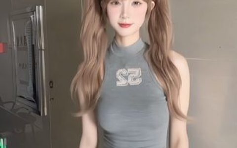 超蓝布罗莉自律版紫色战袍，颜色与服饰的搭配技巧