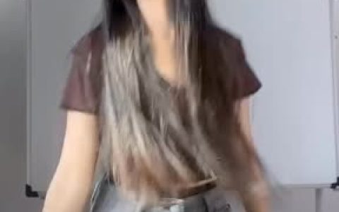 CC雪梨直播回放解析,哪些精彩瞬间让粉丝无法忘怀?