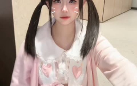 桃诗诗透明装定制舞蹈完整版，观看她的透明装定制舞蹈的精彩全程