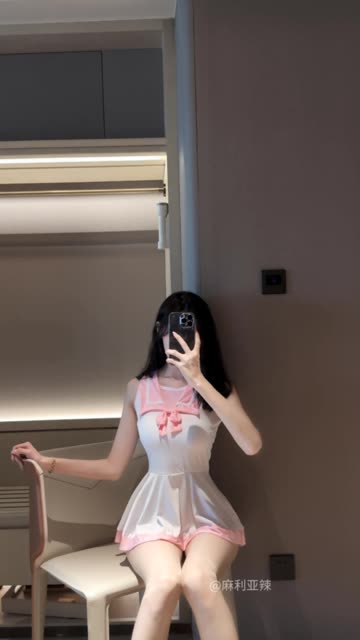 抖音麻利亚辣微密圈付费图片赏析清纯背后的故事，微密圈粉丝的独家内容