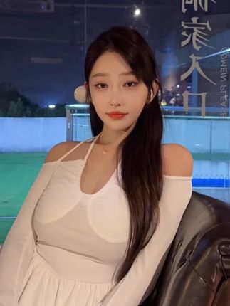 斗鱼小小酥表情包图片高清版，下载小小酥高清表情包并随时使用