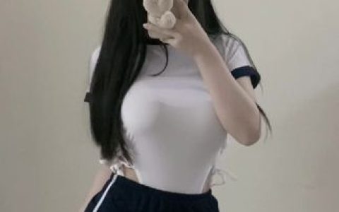 小芋泥yyy早期作品揭秘,她的成长之路如何吸引了众多关注?