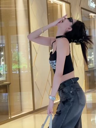 李嘉欣97微博最新动态更新，李嘉欣97粉丝关注的焦点