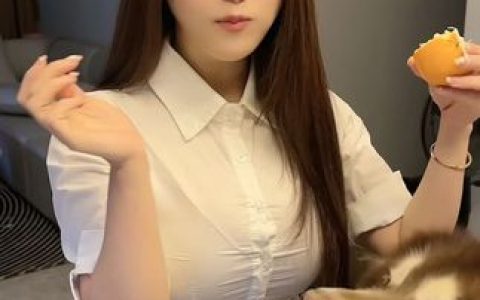 奶雯微密圈,隔着屏幕闻到了奶香味