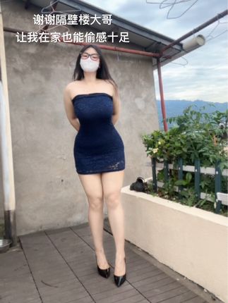 微密圈可爱的肉巴性感套装作品，微胖身材引发关注