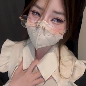 桃沢樱呀抖音300万粉丝微密圈作品，甜美身材的桃沢樱呀在微密圈