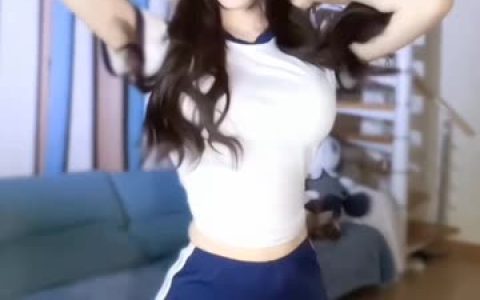 模特晚苏susu亮相蛋壳启示录,绝美写真大放送