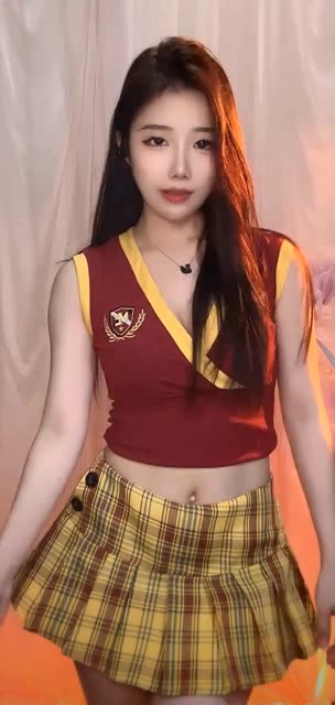 CC丸子超凶的至尊版舞蹈，绝美舞姿为何成网红经典？