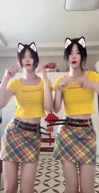 CC欣彤的定制舞蹈视频曝光定制舞蹈视频的制作与分享，欣彤定制舞蹈视频的幕后故事