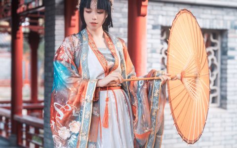 红叶赋古装 枫叶 汉服 美图 摄影 – YiTuYu艺图语