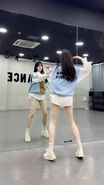 网易CC椰羊妹妹直播热舞，精选舞蹈视频合集全网放送