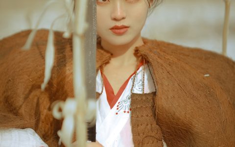 梁芷萱《江湖》 – YiTuYu艺图语