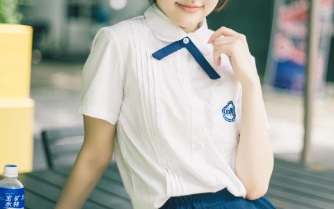 乌梅子酱JK 街拍 女生 日系 青春 治愈系 清纯 二次元 校花 – YiTuYu艺图语