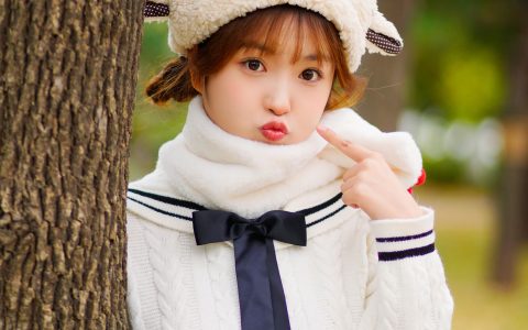 秋游小清新 秋天 树林 少女 – YiTuYu艺图语