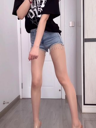 林扣弦微密圈资源全收录，清纯女神的私密照片与视频