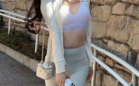 粥粥酱SaMa改名了吗,她的身份变化引发哪些讨论?