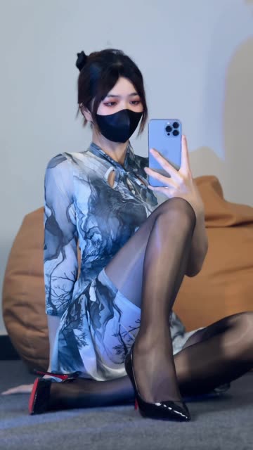 白龙猫女空姐造型大揭秘，时尚与专业并存，白龙猫女空姐穿搭，展现职场与魅力并存的气质