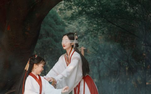 月月《荷花亲子》 – YiTuYu艺图语