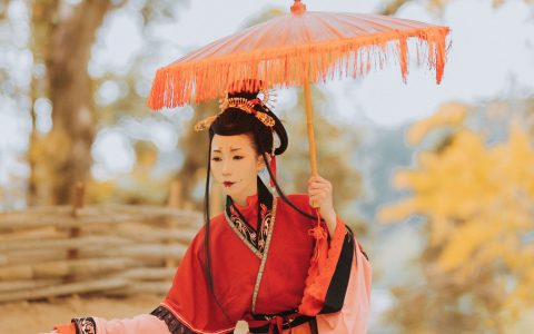 谭子《满地秋》 – YiTuYu艺图语