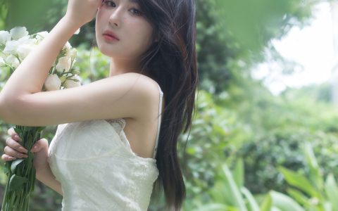 独白小清新 模特 花 写真集 – YiTuYu艺图语