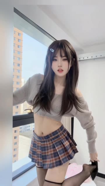 抖音话题给乔买裙子微密圈视频梗，完整观看指南