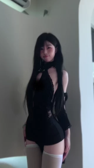快手小语原抖音碎觉觉，热舞剪辑与视频分享平台